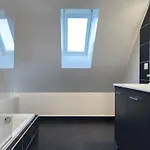 Maison Contemporaine De 150 M2 Avec Garage Prive Et Terrasse Ensoleillee *