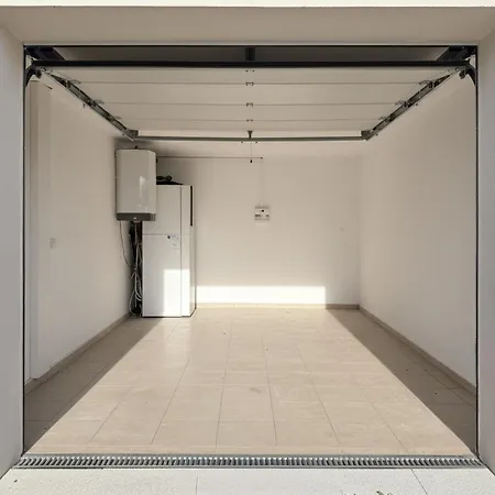 Casa de Férias Maison Contemporaine De 150 M2 Avec Garage Prive Et Terrasse Ensoleillee