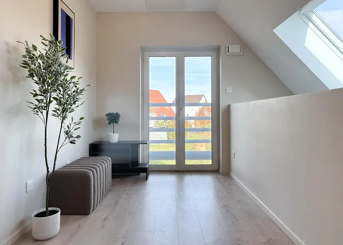 Maison Contemporaine De 150 M2 Avec Garage Prive Et Terrasse Ensoleillee Feriehus *